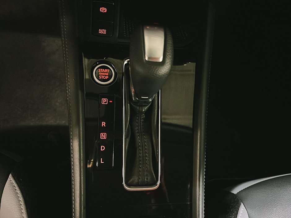 2024 Nissan Kicks SR-13