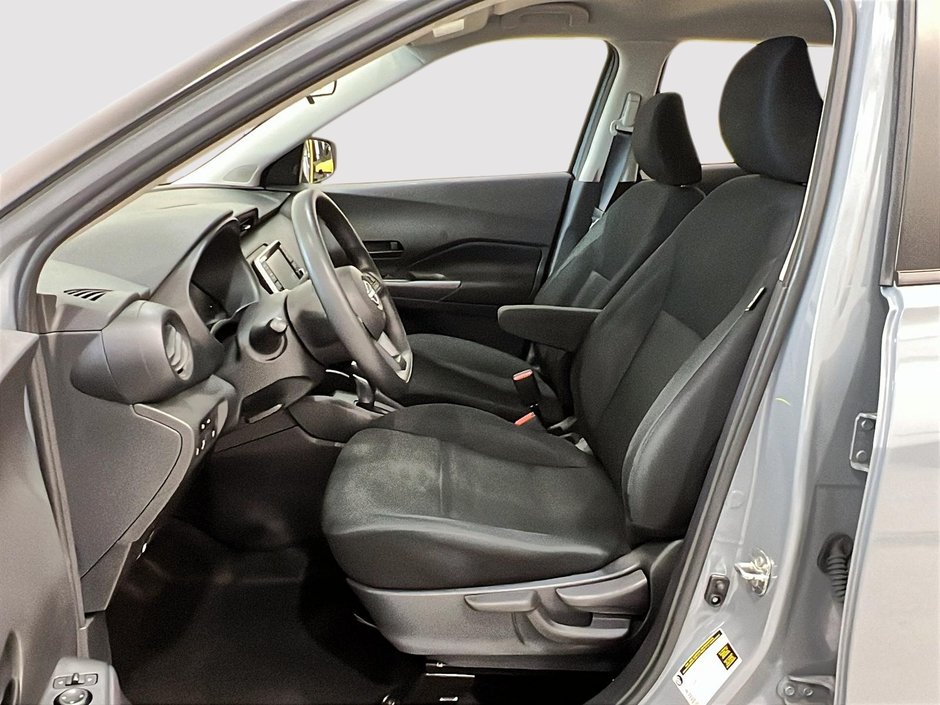 Nissan Kicks S 2024-8