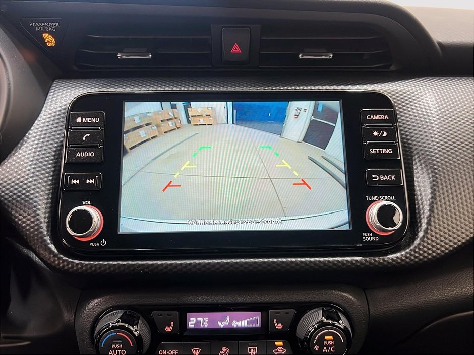 Nissan Kicks SV 2024-15