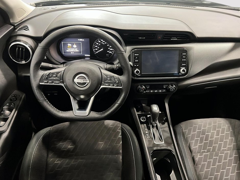 Nissan Kicks SV 2024-8