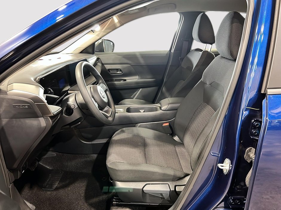 2025 Nissan Kicks S AWD-8