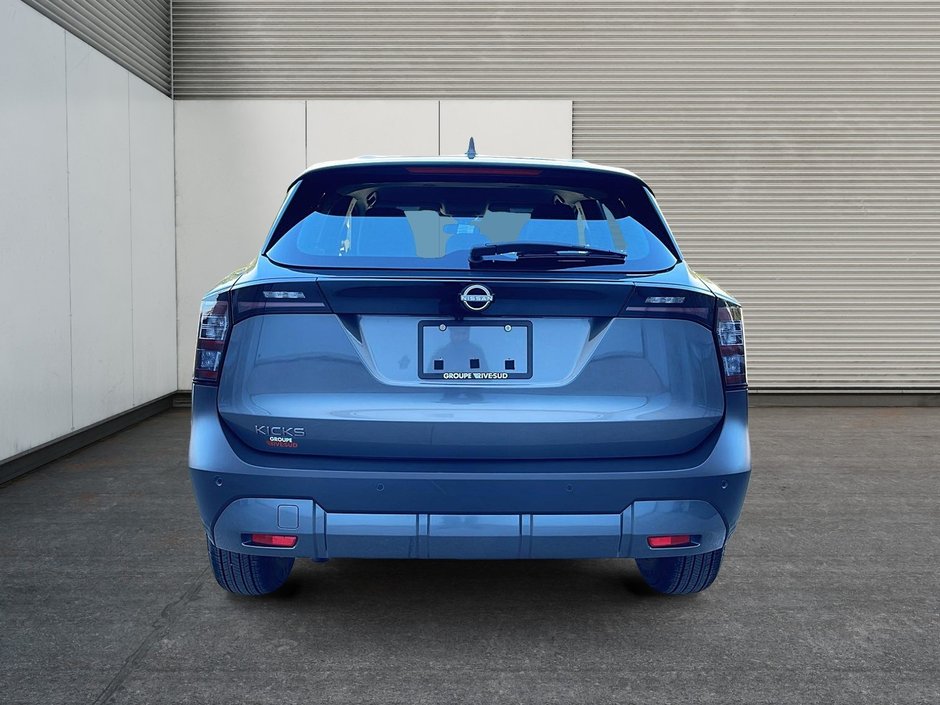 2025 Nissan Kicks S-2