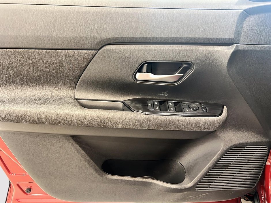 Nissan Kicks SV AWD 2026-9