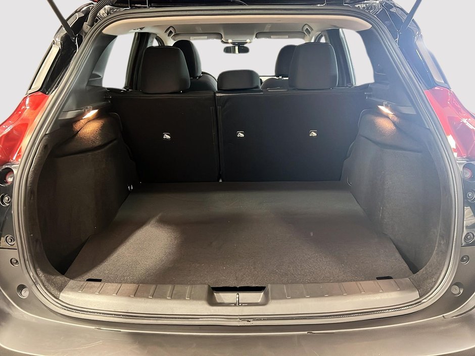 Nissan Kicks SV AWD 2026-4