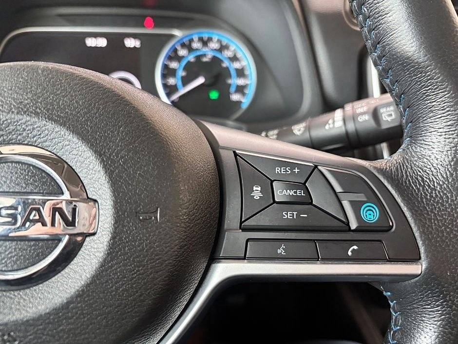 Nissan Leaf SV 2019-25