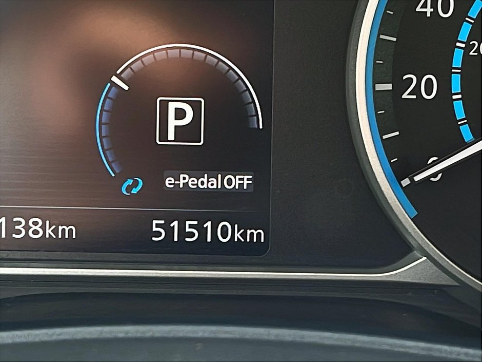 Nissan Leaf SV 2020-12