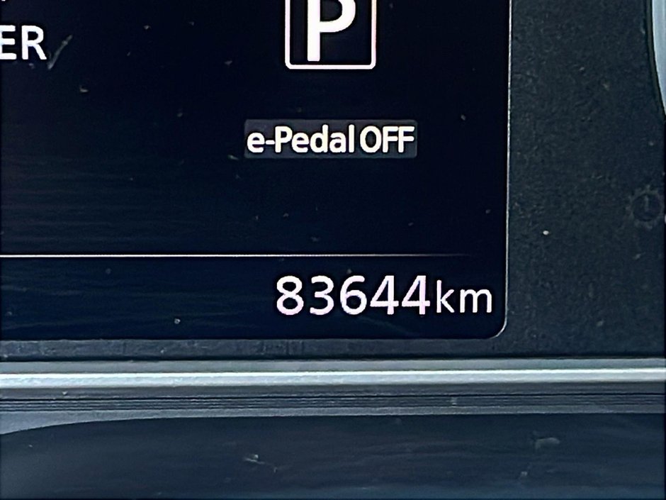 2021 Nissan Leaf SV 40kWh-12