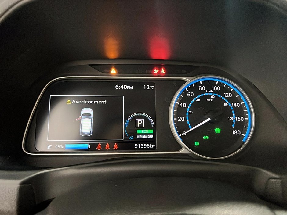 2022 Nissan LEAF SL PLUS-10