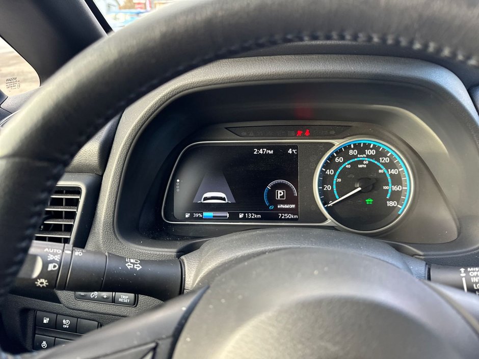 Nissan Leaf SV PLUS NAVIGATION 2024-4