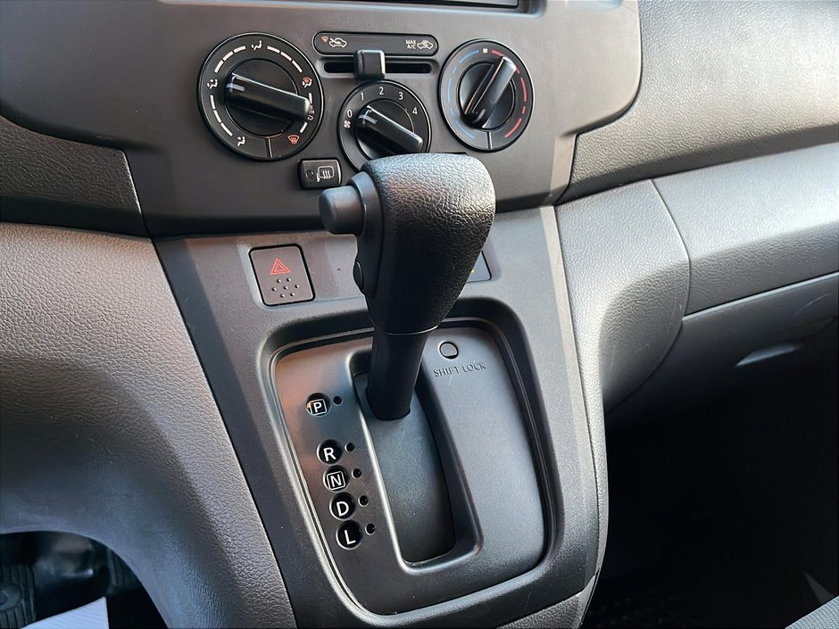 2020 Nissan NV200 Compact Cargo-14