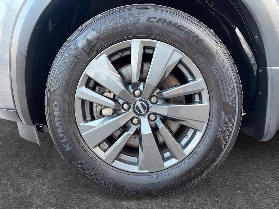 2022 Nissan Pathfinder S-6