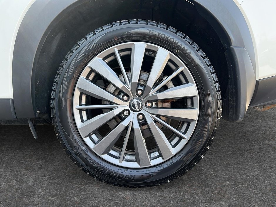 Nissan Pathfinder SL 2022-6