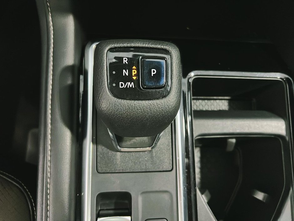 Nissan Pathfinder SL 2022-12