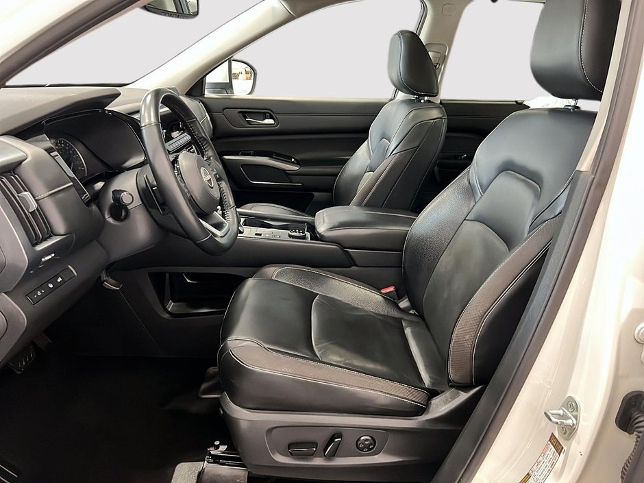 Nissan Pathfinder SL 2022-7