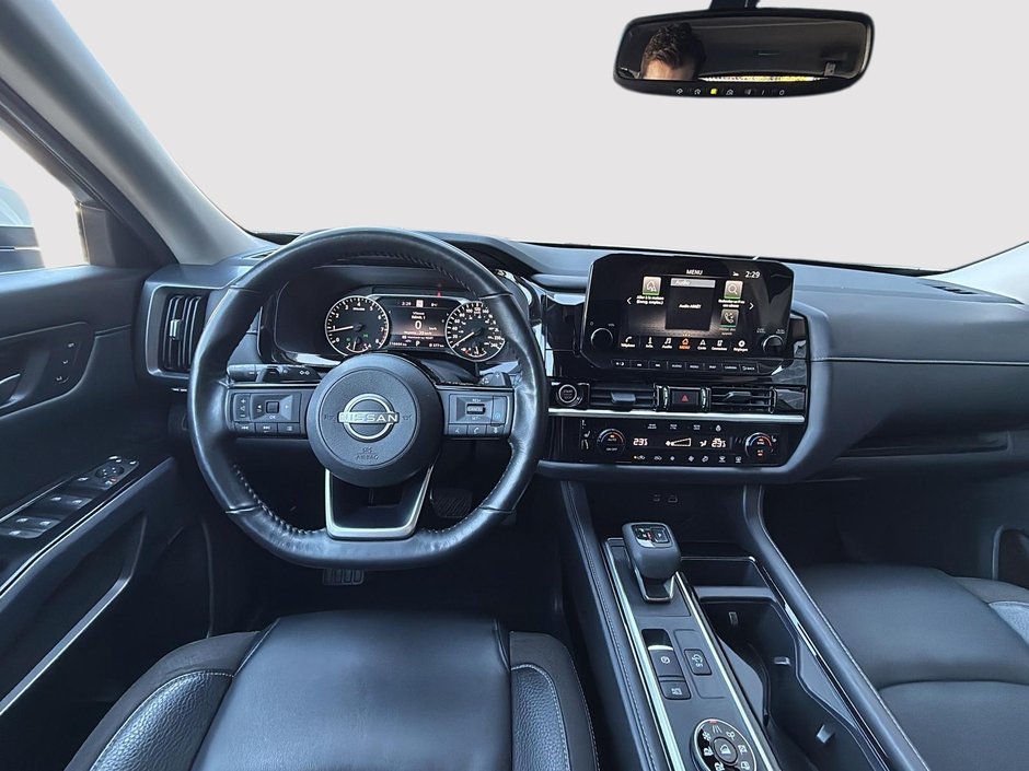 Nissan Pathfinder SL 2022-12