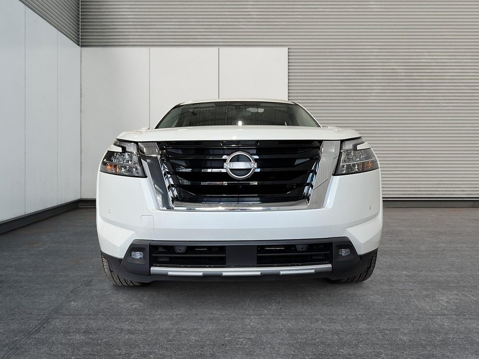 Nissan Pathfinder SL 2022-1