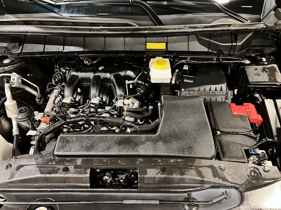 2024 Nissan Pathfinder SV AWD-7