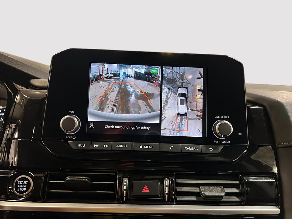 2024 Nissan Pathfinder SV AWD-16