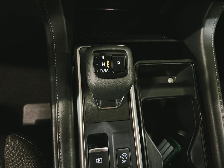 2024 Nissan Pathfinder SV AWD-13