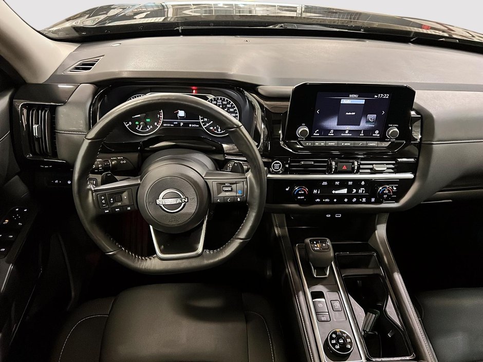 2024 Nissan Pathfinder SV AWD-9