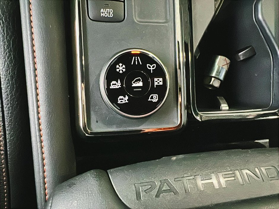 Nissan Pathfinder Rock Creek 2025-12