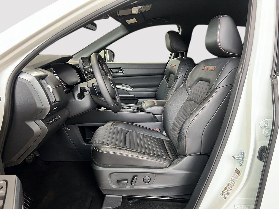 Nissan Pathfinder Rock Creek 2025-6