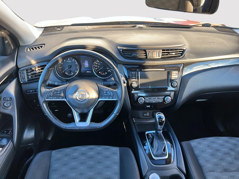 Nissan Qashqai SV TA 2019-8