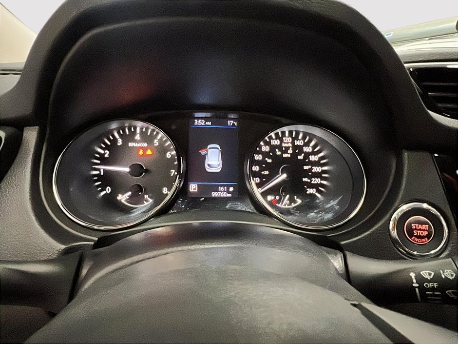 Nissan Qashqai SV 2020-10