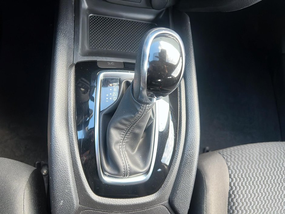 Nissan Qashqai S 2021-12