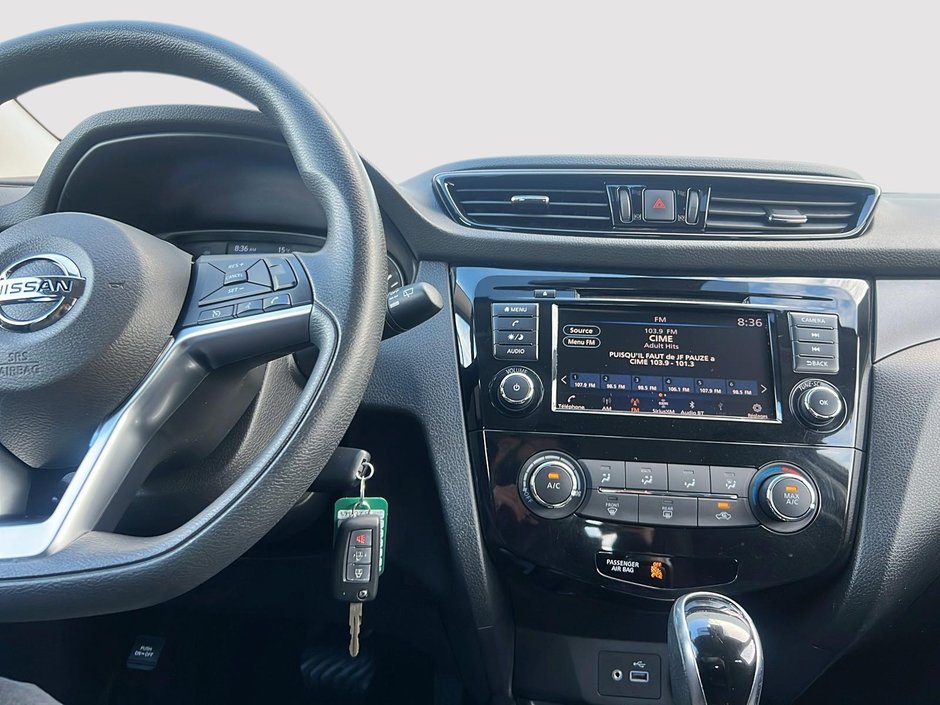 Nissan Qashqai S 2021-14