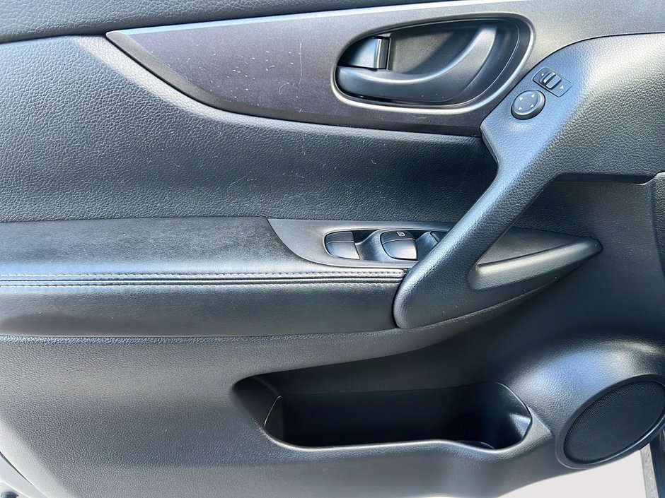 Nissan Qashqai S 2021-9