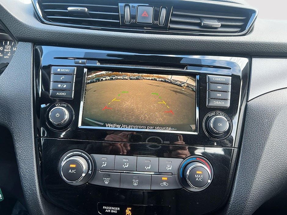 Nissan Qashqai S 2021-13