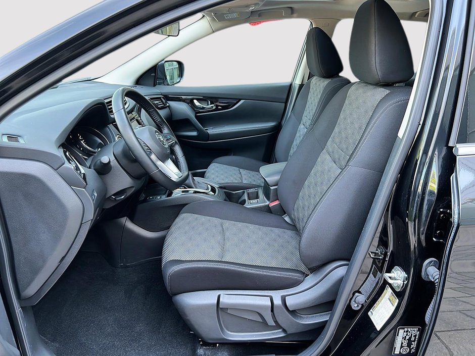 2023 Nissan Qashqai SV AWD-8