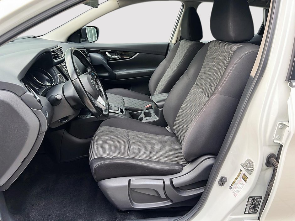 2023 Nissan Qashqai SV-8