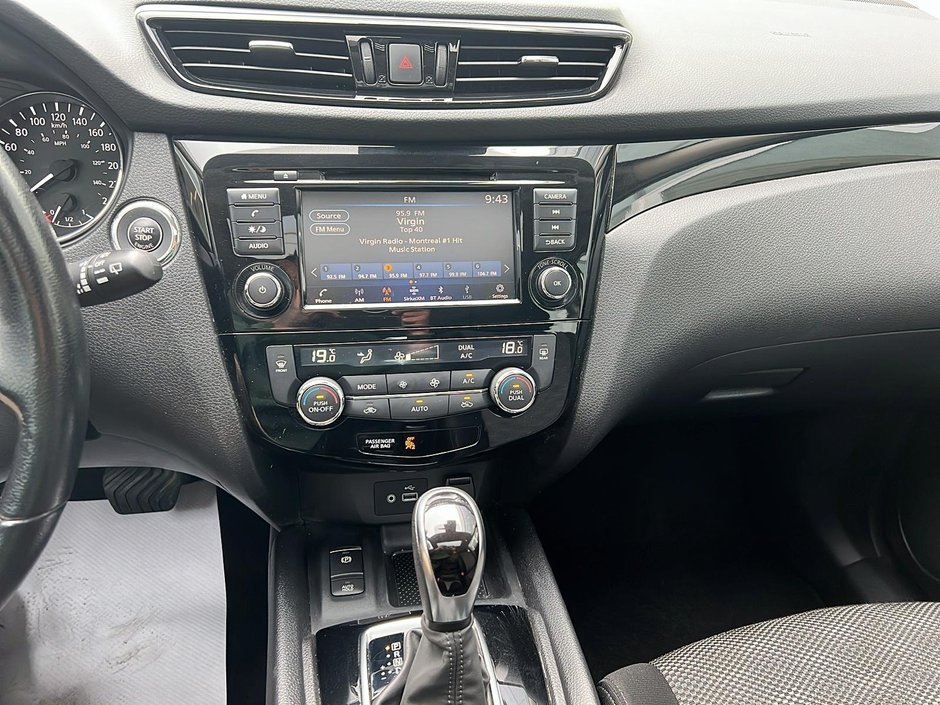 2023 Nissan Qashqai SV-17