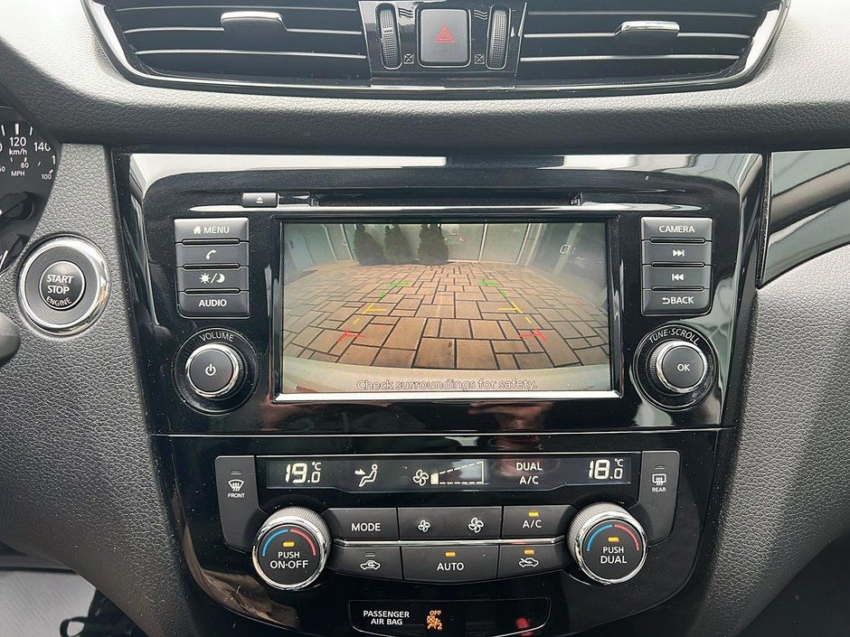 2023 Nissan Qashqai SV-16