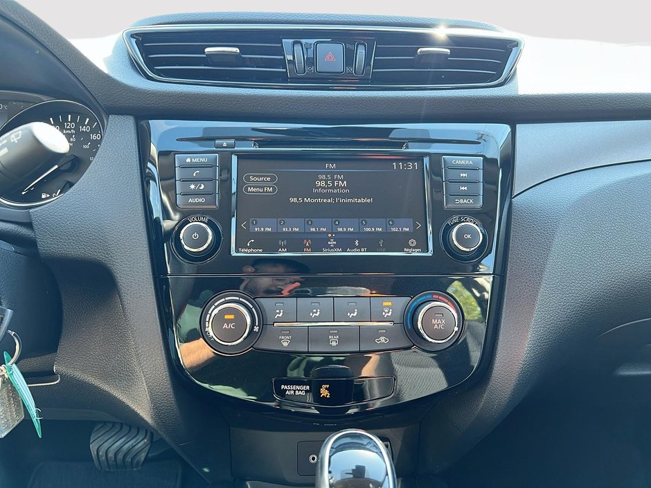 2023 Nissan Qashqai S-16