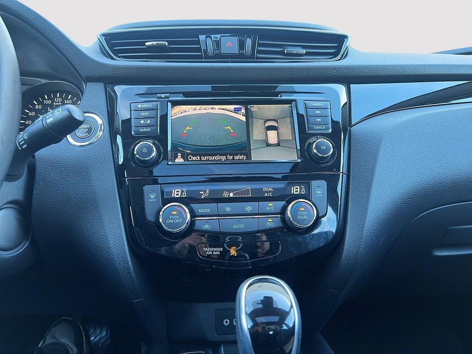 2023 Nissan Qashqai SL-17