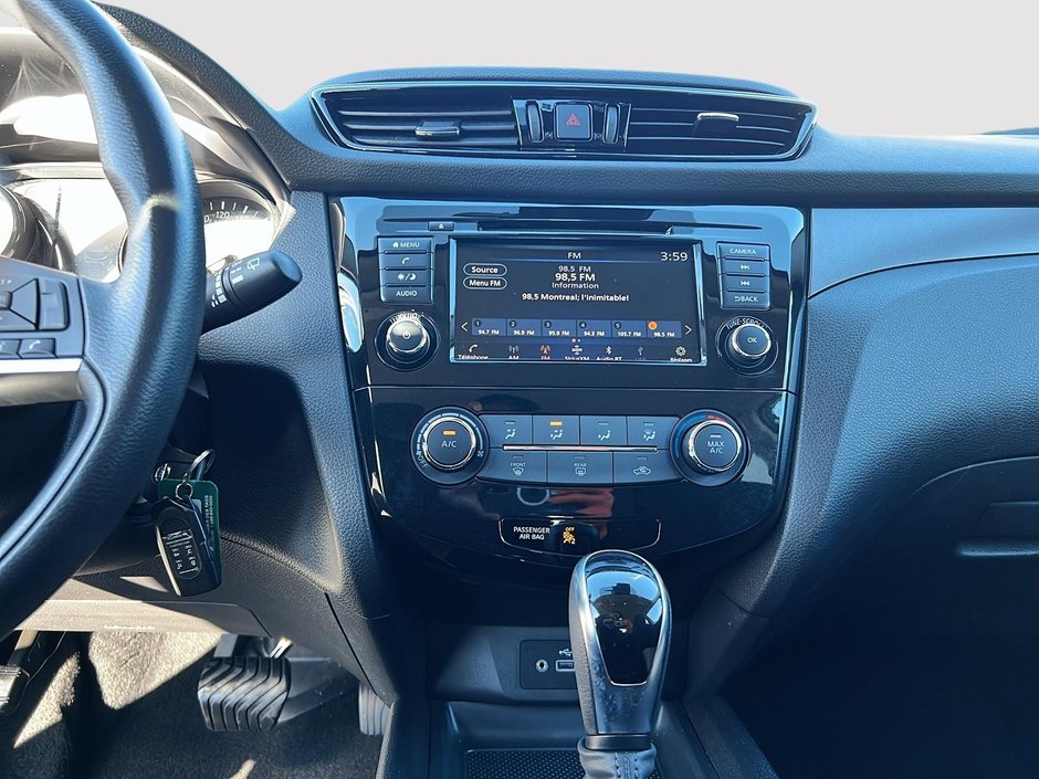 2023 Nissan Qashqai S-16