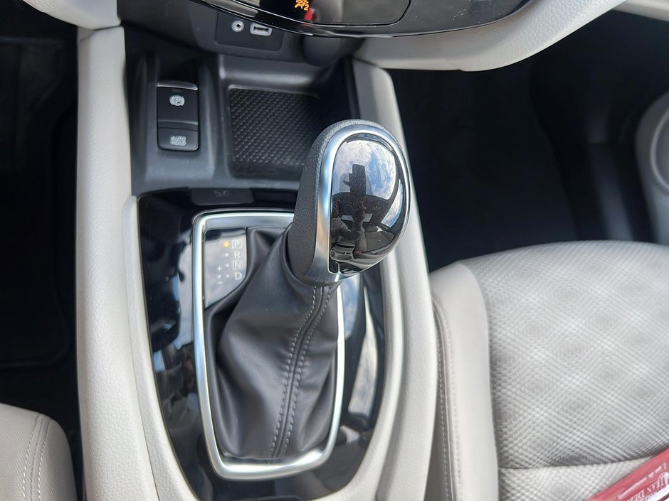 2023 Nissan Qashqai SV-13