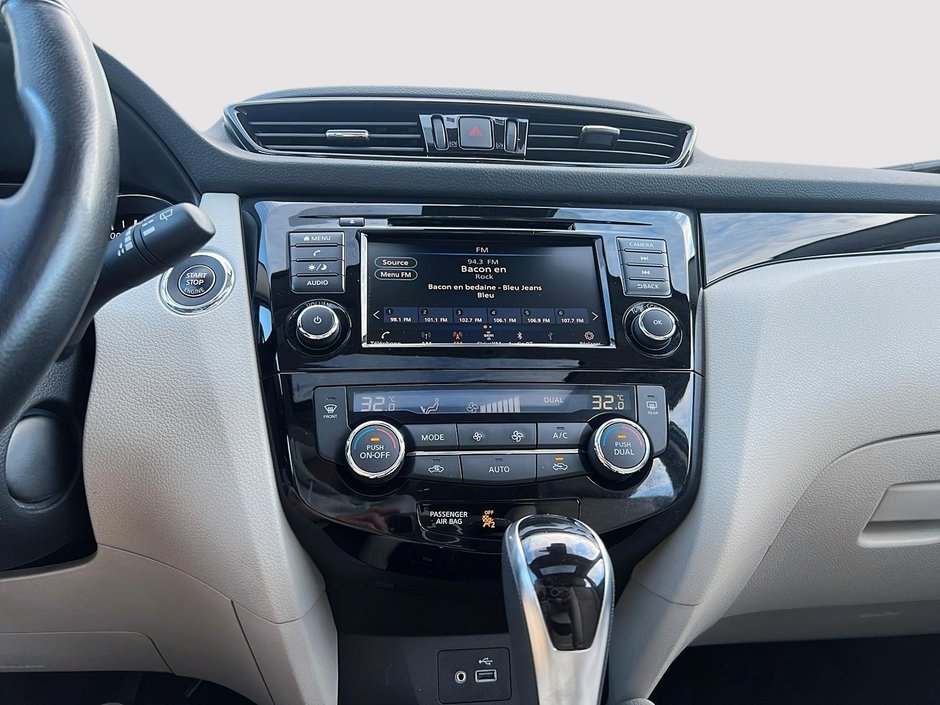 2023 Nissan Qashqai SV-17