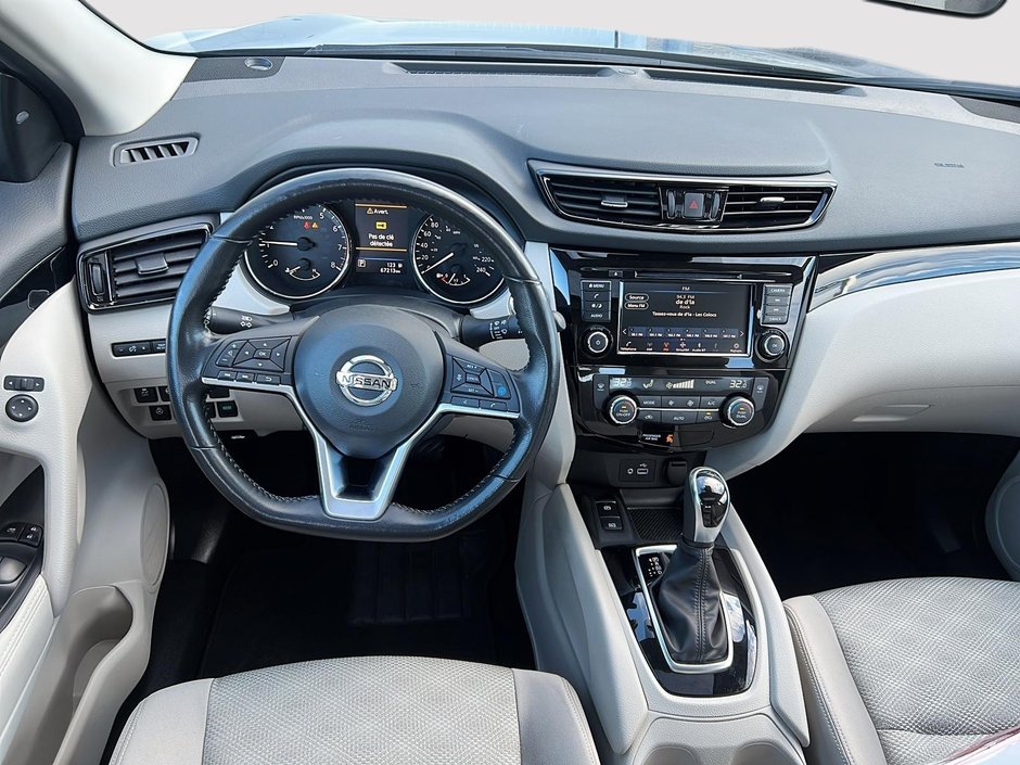 2023 Nissan Qashqai SV-9