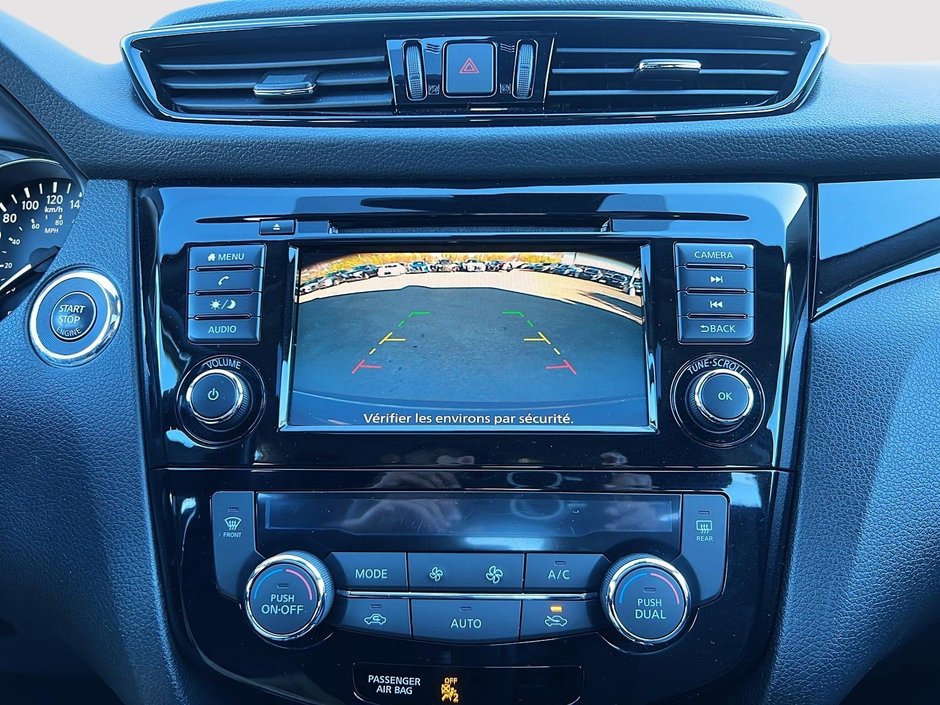 Nissan Qashqai SV 2023-16