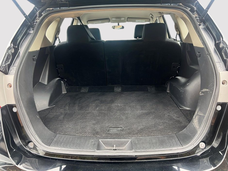 Nissan Rogue S 2012-5