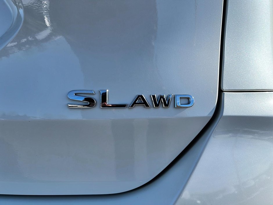 Nissan Rogue SL 2017-14