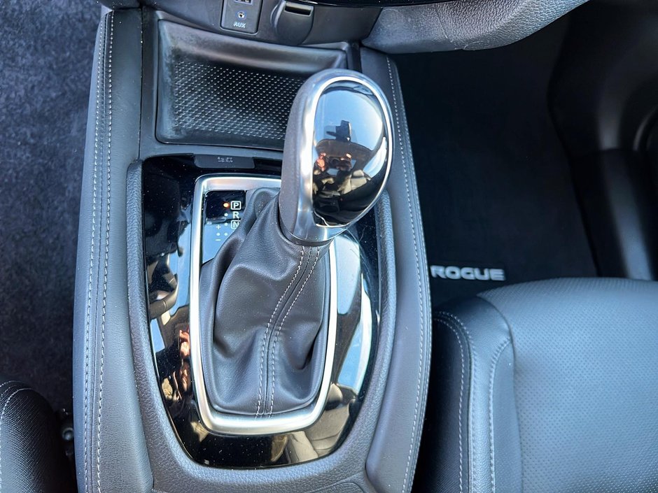 Nissan Rogue SL 2017-13