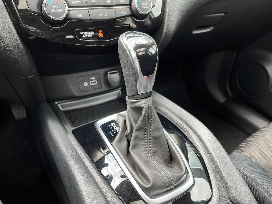 2018 Nissan Rogue SV MIDNIGHT AWD-14