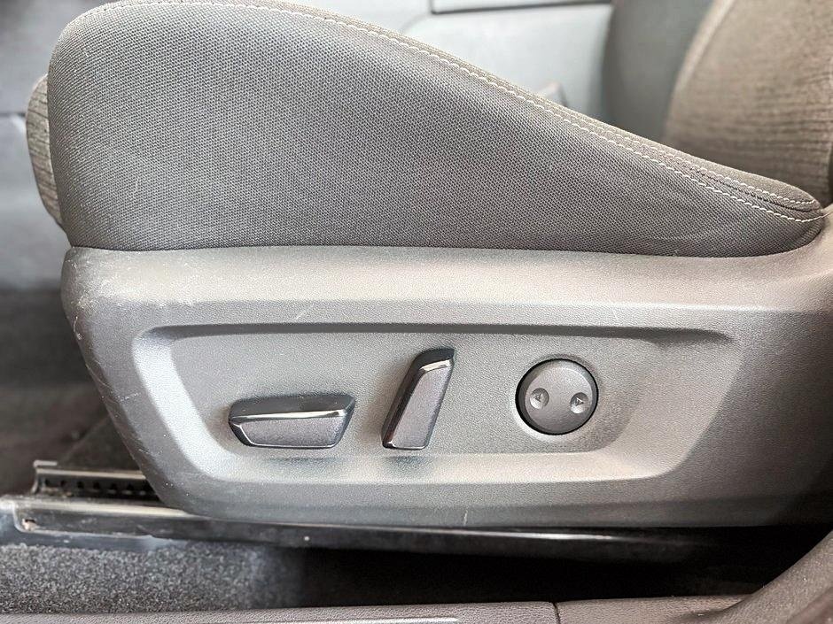 2021 Nissan Rogue SV AWD-12