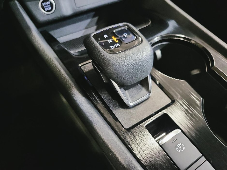 Nissan Rogue S 2021-14