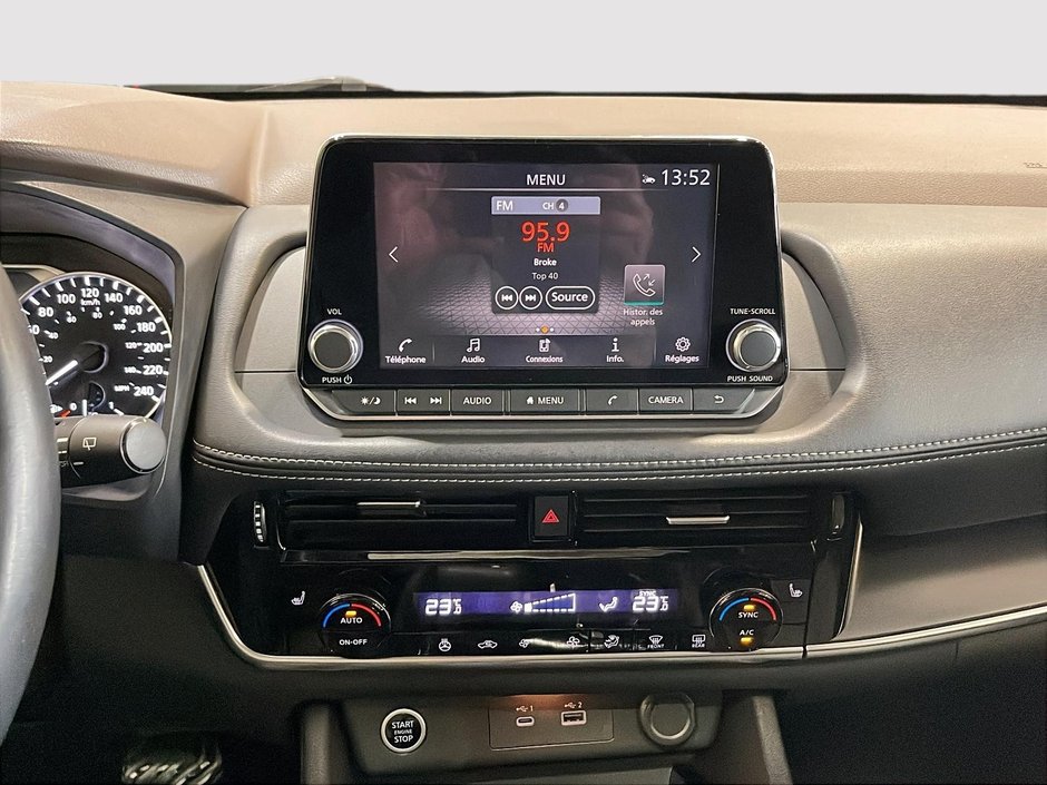 2021 Nissan Rogue SV AWD-18